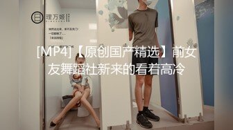 金发狂野紋身豪放嫩妹，白皙皮肤，水嫩美穴 和男友疯狂操逼 後入猛怼無套直接内射 邊揉逼豆邊爆操