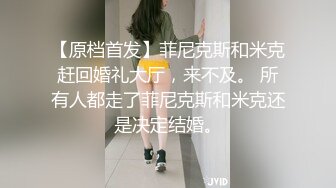 高颜值极品美乳主播露着两只白嫩美乳 时不时的搓揉 十分诱人!